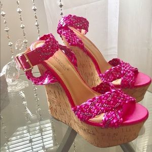 Shoedazzled  pink platform size 6.5